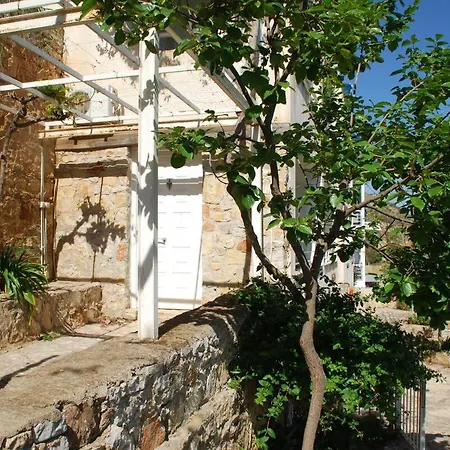 Linamare Maistro Appartamento Kivérion